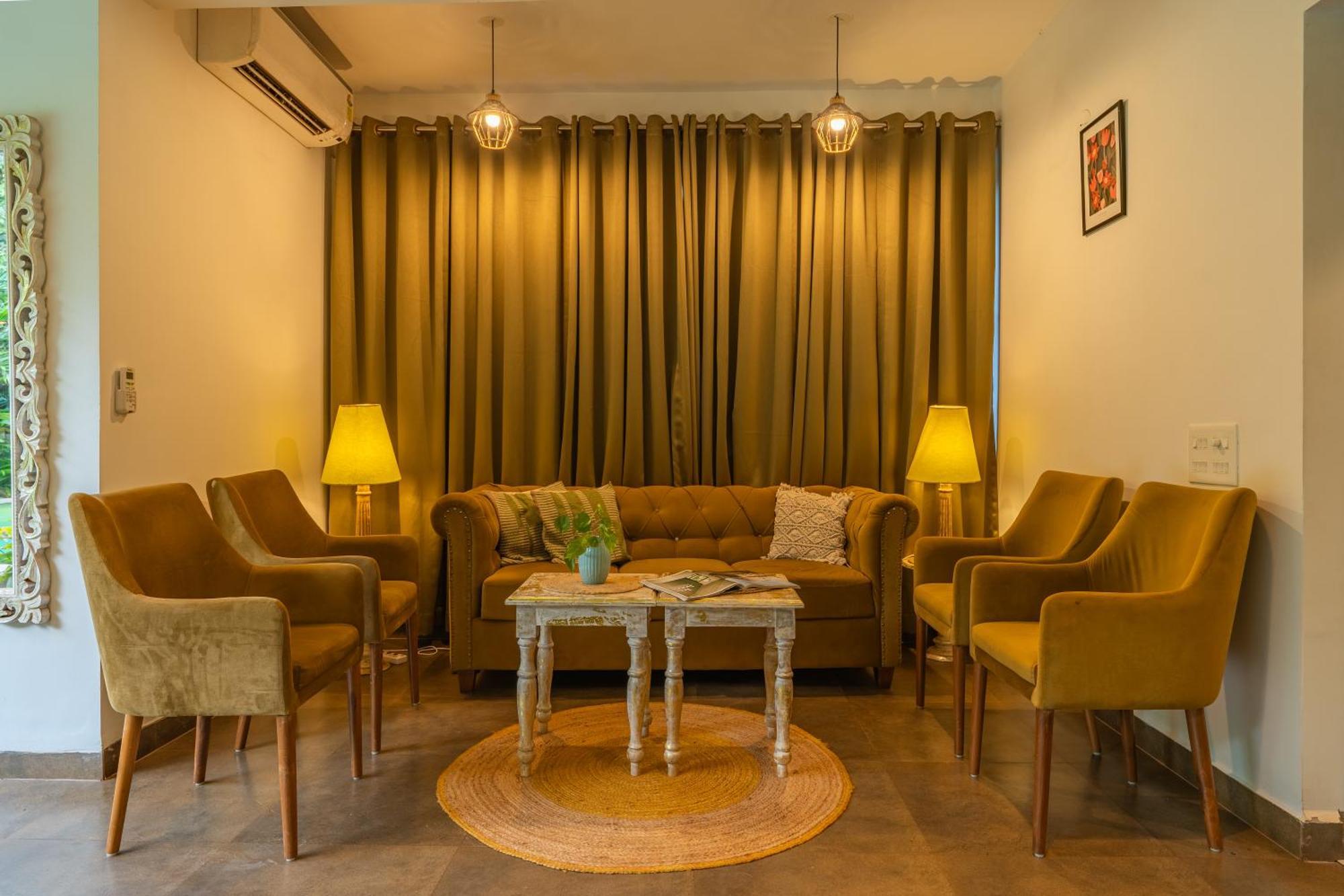 Locomo Boutique, Morjim - Stay Work Eat Exterior foto